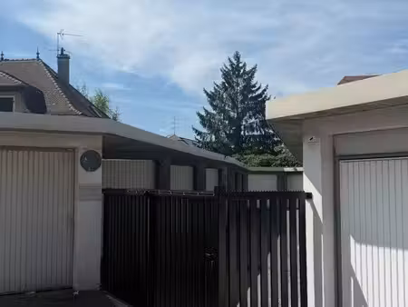 grand garage à louer à gaillard