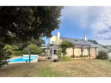 saint-denac sur le golf international de la baule  maison familiale avec piscine