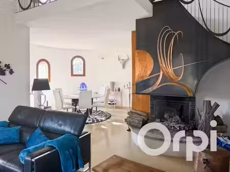 vente maison 5 pièces 231 m² à beaucaire (30300)  369 000 €