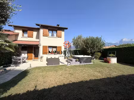 maison familiale avec jardin - secteur recherché