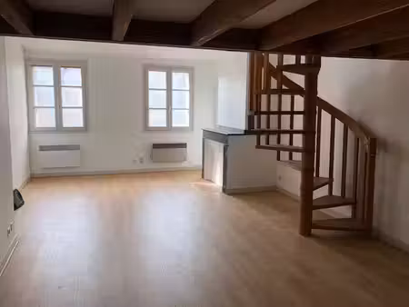 a louer t4 111m² place du capitole 1390 euros cc