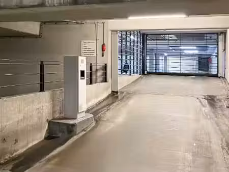 garage/box