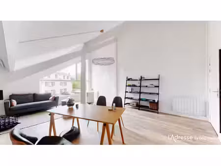 local commercial verrieres le buisson 1 pièce 53 m² utiles