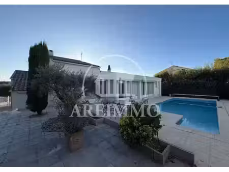 maison t4 semi plain-pied avec piscine et jardin à saint-gély-