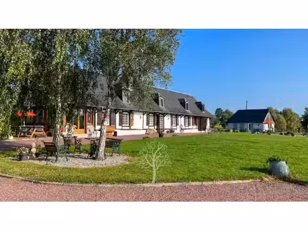 grande maison normande avec appartement indépendant  à 45 km