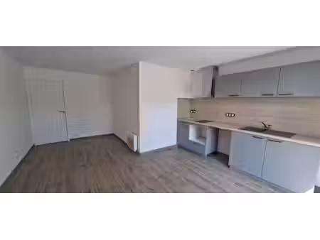 appartement gorges 1 p. 25.33 m². terrasse