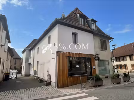 3%com appartement f5 en triplex avec cave