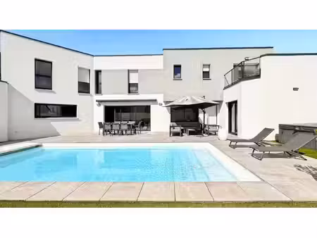 maison à vendre saint barthelemy d'anjou 9 pièce(s) 223m2 1 070 000€