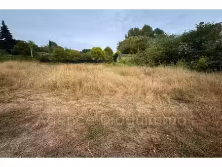 vente terrain 590 m² draguignan (83300)