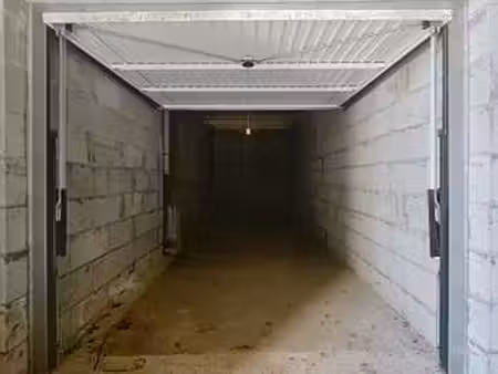 vente garage et parking à hennebont (56700) : à vendre / 17m² hennebont