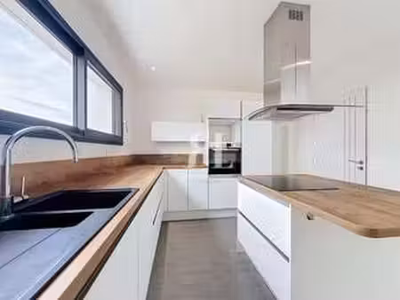 vente maison à port-louis (56290) : à vendre / 92m² port-louis