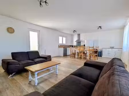 location maison meublé à saint-mars-la-réorthe (85590) : à louer meublé / 108m² saint-mars