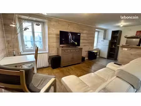 location ou coloc meublée 2 chambres 1 grand lit et 2 lits de 90/120 avec parking  wifi