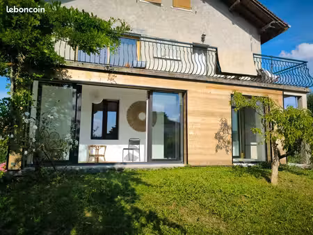 t3 65m2/jardin/véranda/sous-sol avec garage