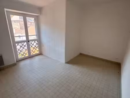 a louer appartement transversal t2 st pons de thomières
