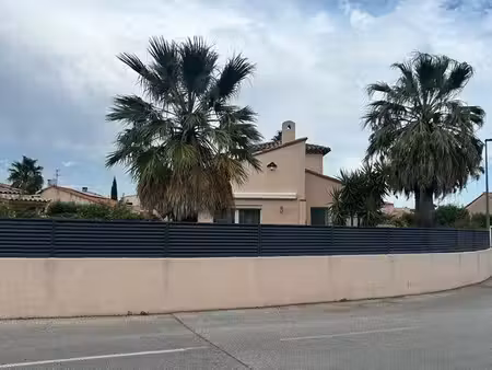 villa 4faces plein pied sur terrain 526m2