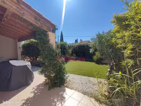 villa 4 pièces 100 m²