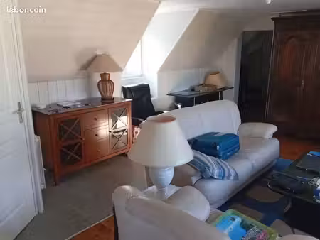 offre à la location d'un mini loft en meublé
