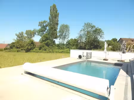 lons-le-saunier nord (39 jura)  à vendre maison récente 160 m²  6 chambres  2 garages  pis