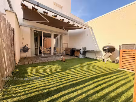 maison de 85m2 avec dépendance de 15m2  jardin et deux place