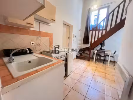 studio en duplex au coeur de lorgues