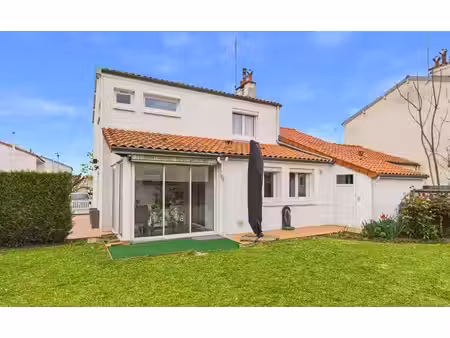 maison de 107 m2 à chatellerault  3 chambres  jardin  garage