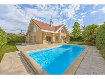 maison à vendre 7 pièces ornex (01)