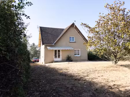 maison familiale 148 m² avec 4 chambres  sous-sol complet et vue dégagée - côte chalonnais