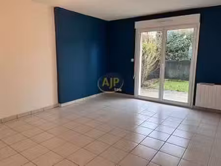 location appartement 2 pièces à pontivy (56300) : à louer 2 pièces / 50m² pontivy