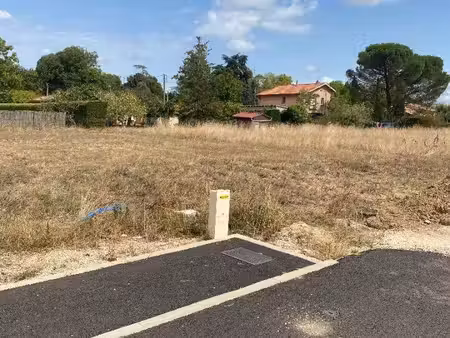 terrain constructible viabilisé à vendre