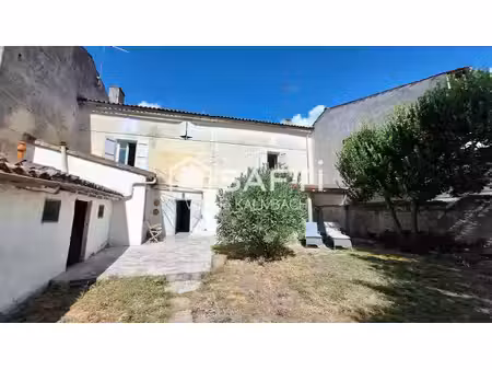 maison de charme avec jardin et dépendances