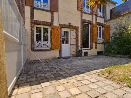 epernon centre charme  confort d'été et luminosité (ancien 3 chambres)