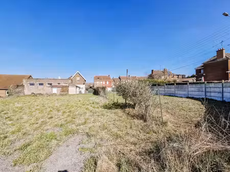 terrain constructible 550m² dans un secteur idéal