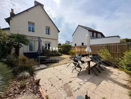 saint-briac-sur-mer – maison 4 chambres à 3 min à pied de la mer – terrain clos de 471 m²