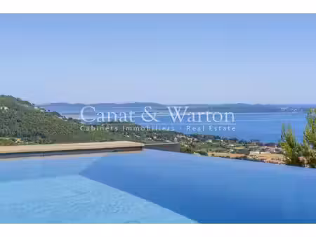villa 200 m2 - magnifique vue mer sur les iles et la presqu'ile de giens