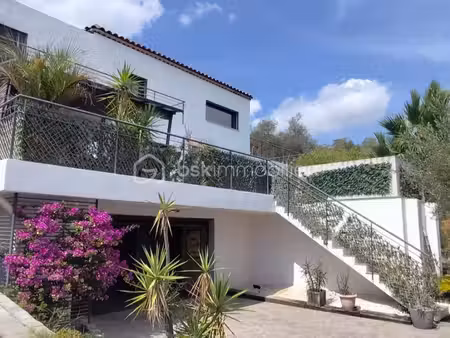 maison contemporaine de 190 m² à le luc
