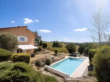 propriété de 302 m² à val-d'oingt