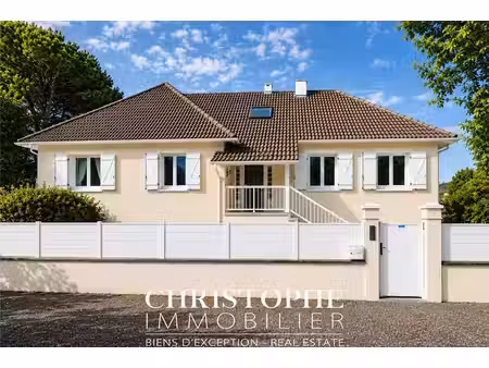 vente maison 8 pièces 190m2 pau 64000 - 540000 € - surface privée