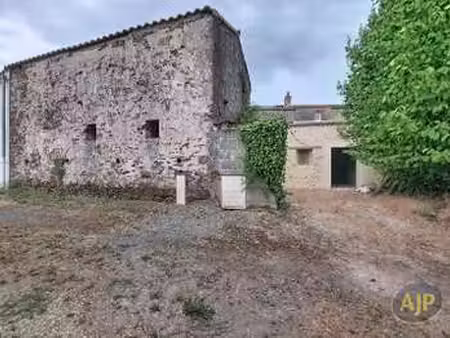 vente appartement 2 pièces à chavagnes-en-paillers (85250) : à vendre 2 pièces / 55m² chav