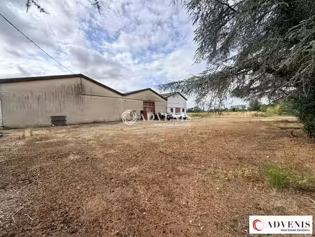 vente local d’activités baurech 33880 2800m²