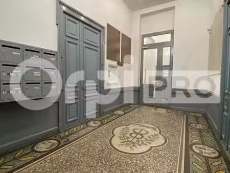 location bureaux 66 m²