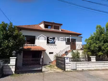 vente maison 8 pièces 212 m² ambérieu-en-bugey (01500)