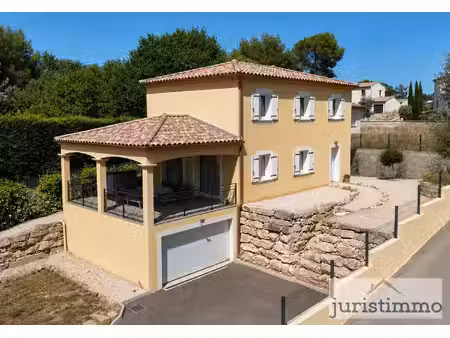 jolie maison soignée de 2018 de lotissement de 117 m2 sur 700m2