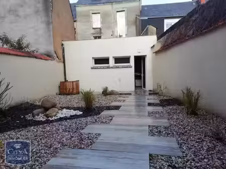 local commercial à louer 60 m² - châteauroux (36) - 690€