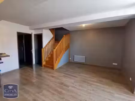 appartement à louer 3 pièces 57.65 m² - laon (02) - 575€