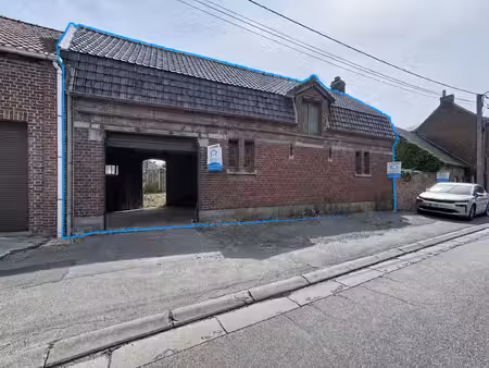 maison à vendre avec terrasse et jardin   blandain (vbe59161)