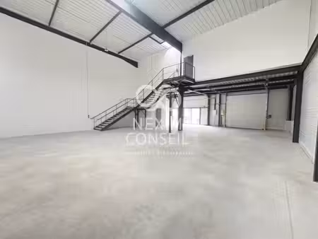 location entrepôt le thillay 95500 416m²