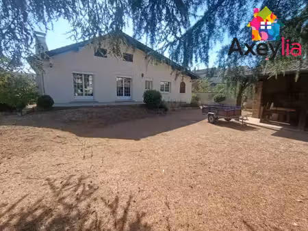 a vendre- pouilly-sous-charlieu- maison 3 chambres sur terrain avec depot