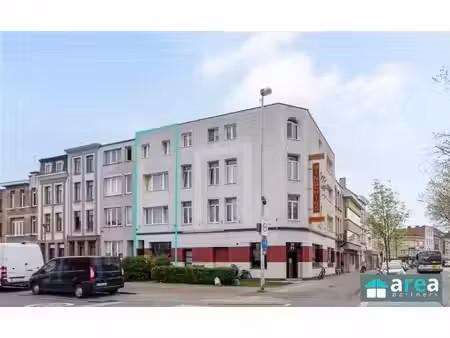 commercieel te koop in deurne met 3 slaapkamers
