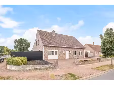 huis te koop in oudsbergen met 3 slaapkamers